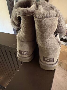 UGG Short Shearling Suede Boots in grey